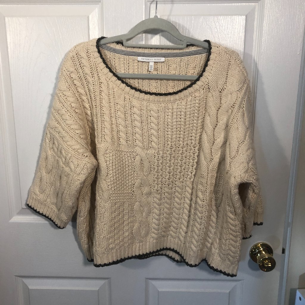 Victoria's Secret Oversized White Beige Cable Knit Sweater, M